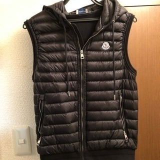 ほぼ新品！モンクレール ダウンベスト