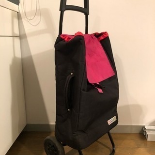 キャリー付き保冷バッグ