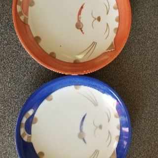 お皿（ネコのがら）2個で