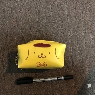 ポムポムプリンのポーチ