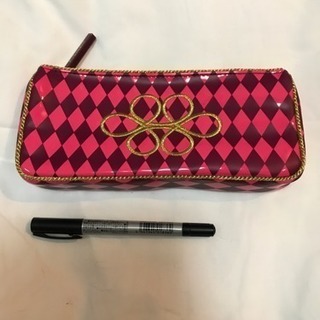 化粧品 MACの ポーチ