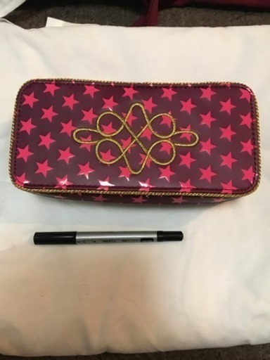 化粧品 MACの 箱型ポーチ