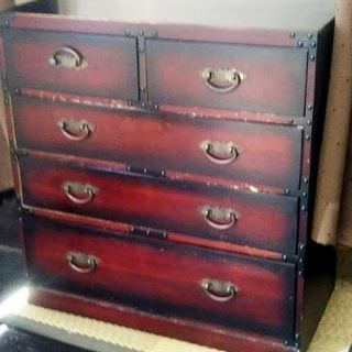 和風　箪笥（たんす）の画像