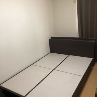 ダブルベッドフレーム
