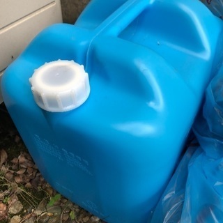 灯油ポリタンクの画像