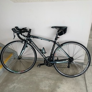 ☆早い者勝ち☆ビアンキロードバイク サイズ50 sora&バイクタワー&メンテナンス用品&チェーン&空気入れ全て ☆早い者勝ち☆ビアンキロードバイク サイズ50 sora&バイクタワー