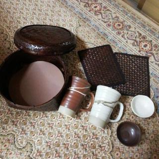新品未使用品　美濃焼　籠入りペアジョッキ