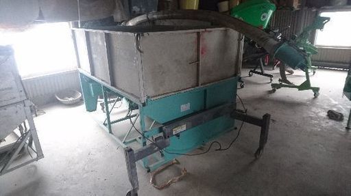 農機具 穀物運送機