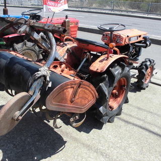 クボタ　トラクター　B7000の画像