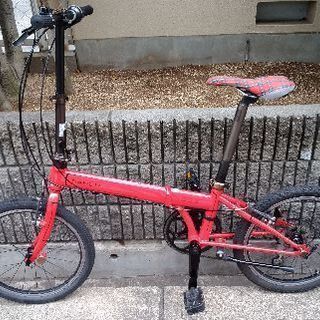 DAHON ダホン　スピードP8 折りたたみ自転車 レッド タイヤほぼ新品 DAHON ダホン スピードP8 折りたたみ自転車 レッド タイヤほぼ新品