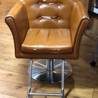 カットチェアの画像
