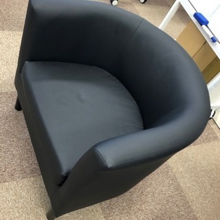 IKEA 1人掛けソファ BLACKの画像