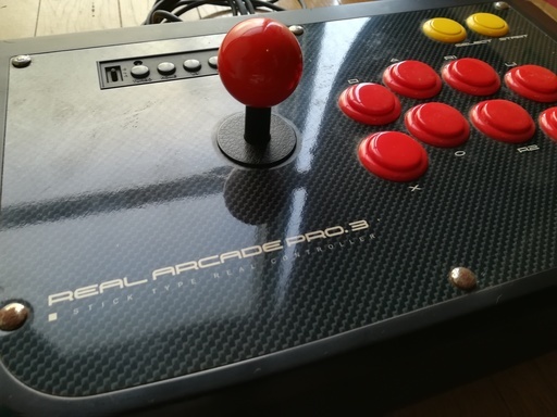【値下げしました】ホリ HORI リアルアーケード Pro 3 引き取り限定（5/25まで）