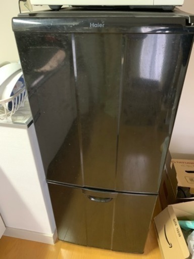 取引中 (5/23まで) Haier 冷凍冷蔵庫 138L 保冷枕、製氷皿付き JR-NF140C