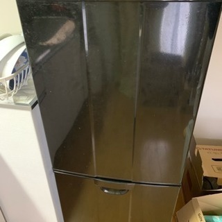 取引中 (5/23まで) Haier 冷凍冷蔵庫 138L 保冷枕、製氷皿付き JR-NF140C の画像