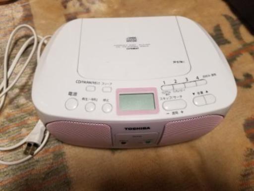 2016年 TOSHIBA　CDラジオ