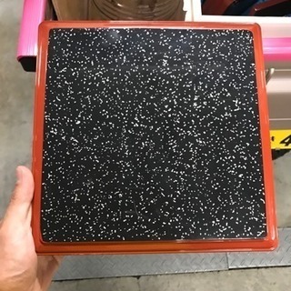 お弁当屋さんのしっかりしたお弁当箱1個300円！