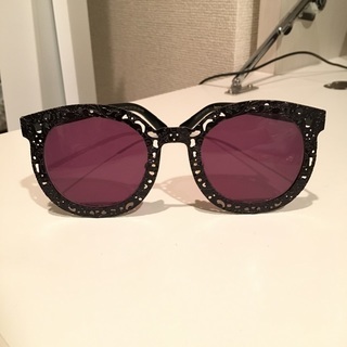 Karen Walker カレンウォーカー サングラスの画像