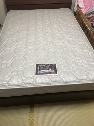 高級ベッド シモンズ  マットレスのみ