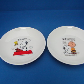 snoopy　小皿2枚セットで150円