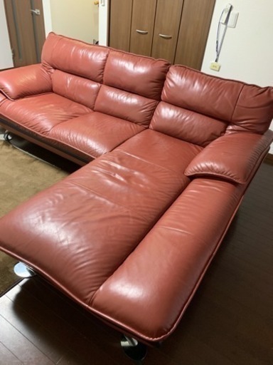 本革L字型超大型ソファー 落ち着いたレッド