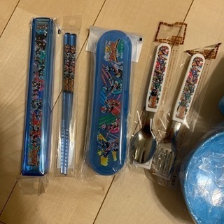 新品 リュウソウジャー お箸 スプーン フォーク お茶碗 コップ セット 食器の画像