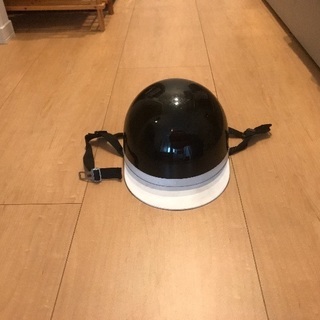 半ヘルメットの画像