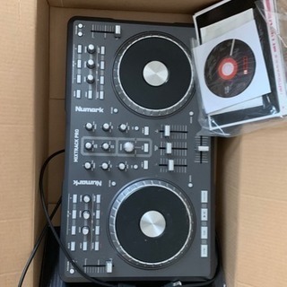 mixtrack pro DJオーディオインターフェイスの画像