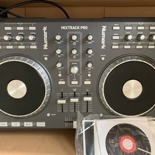 mixtrack pro DJオーディオインターフェイスの画像