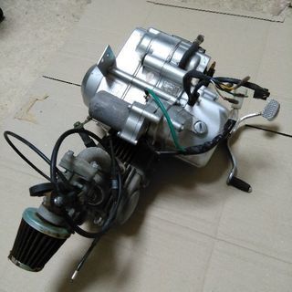 バギー用エンジンです。