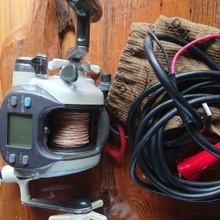 ダイワ電動リール2台中古品の画像