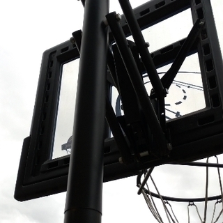 バスケットゴール、使用浅、引き取りに来てくださる方の画像