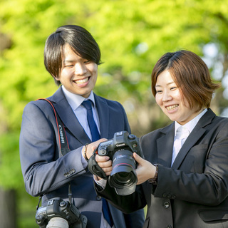 ウェディングのフォトグラファー