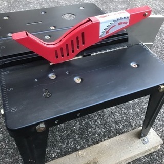 丸ノコテーブルの画像