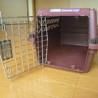 【値下げしました】新品同様 犬のケージ　PETMATE KENNELの画像