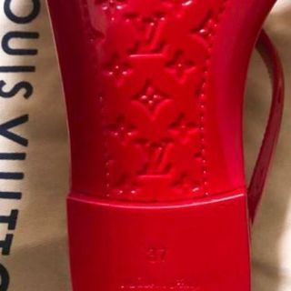 お買い得‼️非常に入手困難‼️【直営店購入･日本完売･可愛い ルイヴィトン サンダル】正規品の画像