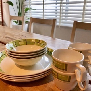 コールマン キャンプ食器セットの画像