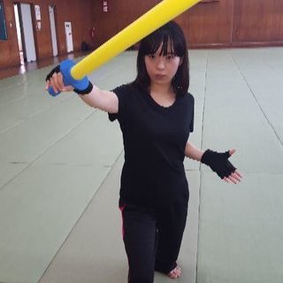 ダンスで覚える護身術.無料指導中。