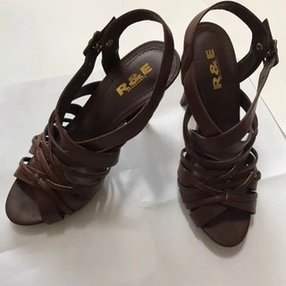 R&E ダークブラウン サンダル