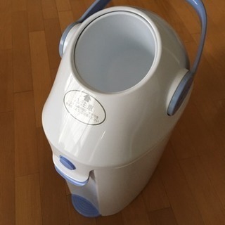 Pigeon ピジョン らくらくおむつポットン  の画像