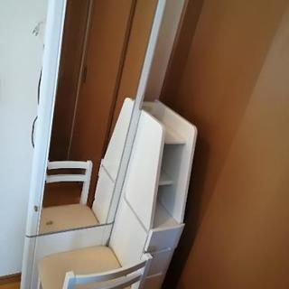 白いドレッサー　おまけたくさん(*^^*)