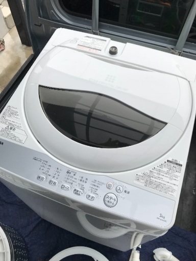 取引中高年式2018年製東芝全自動洗濯機容量5キロ美品。千葉県内配送無料。設置無料。
