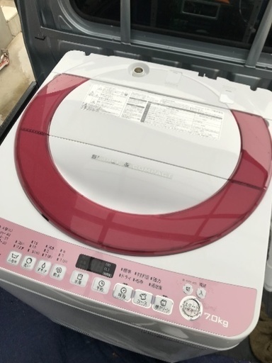 取引中2015年製シャープ全自動洗濯機容量7キロ美品。千葉県内配送無料。設置無料。