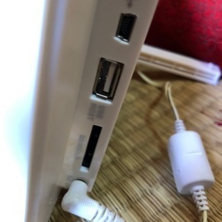 デジタルフォトフレーム GAUDI GHV-DF7GDWの画像