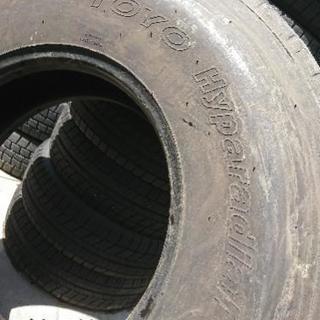 225/90R17.5 127/125L 6本セットの画像