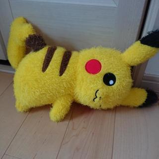 ピカチュウ ぬいぐるみ 10個プラスもう一個の画像