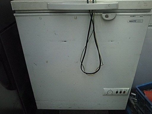 W720 D700　冷凍ストッカー