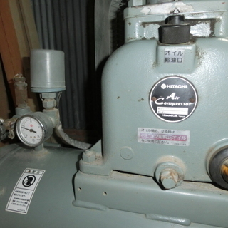 エアコンプレッサー　日立製作所　トキコ製造　　HITACHI　　３相　200Vの画像