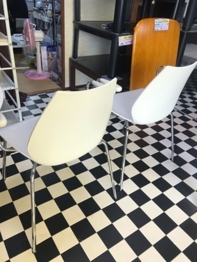 【リサイクルサービス八光　田上店　配達・設置OK】Kartell（カルテル） MAUI（マウイ）アーム付きホワイト