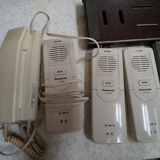 WIMAX WM3800R 3台　WM3200U 2台　UD03SS 1台 KIRA加湿器　CDラジカセ　扇子　ラジオ　空き缶つぶし パナソニックインターフォンVL-F423、623他　多数 ジャンク品です。の画像